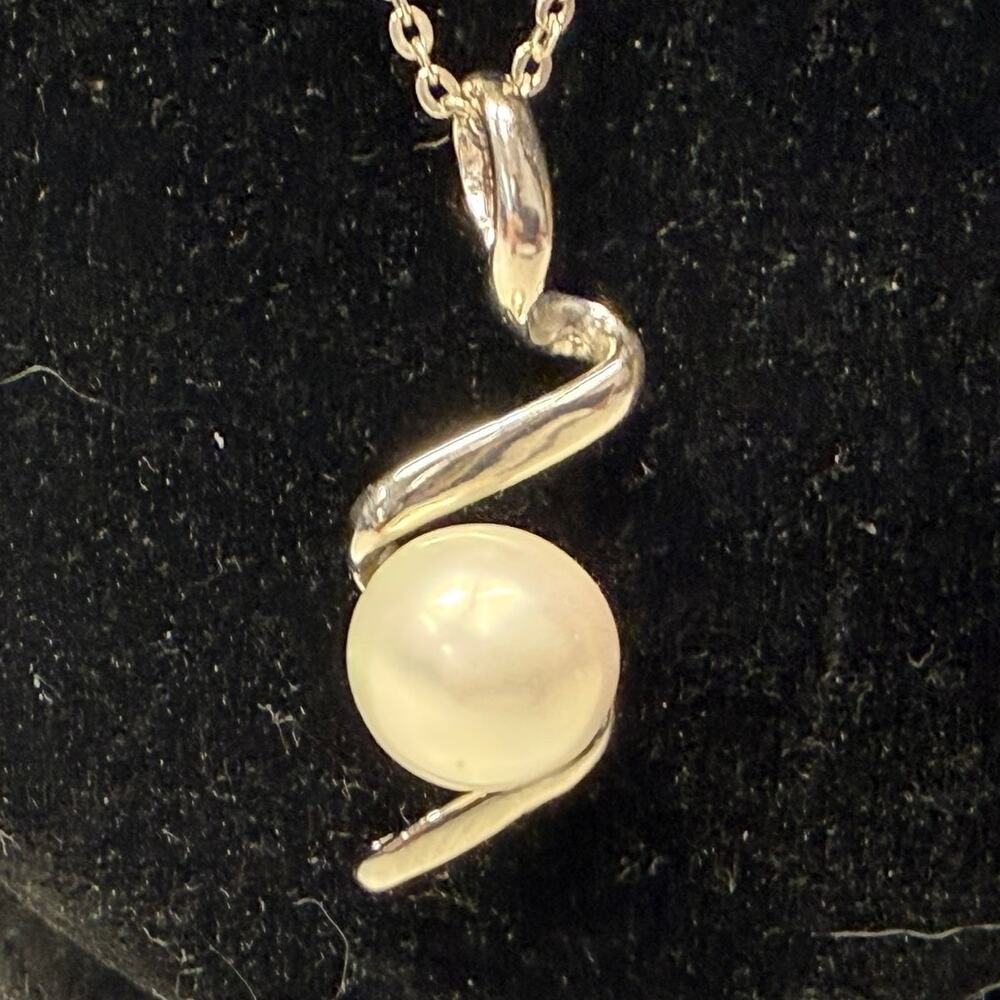 Sterling Silver S925 Freshwater Pearl Swirl Pendant Necklace 18" Elegant